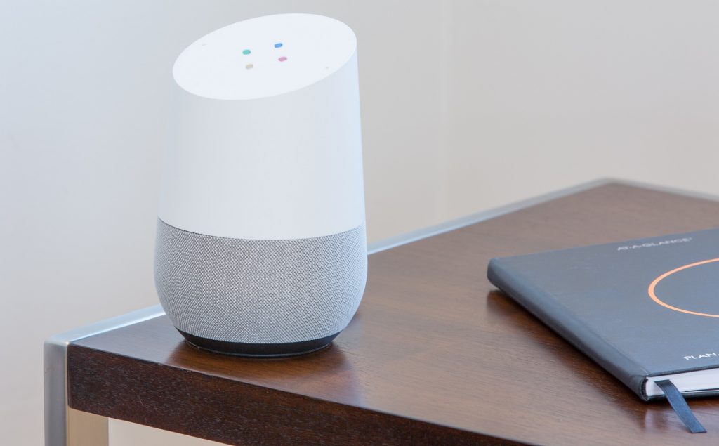 Bild des Google Home Sprachassistenten