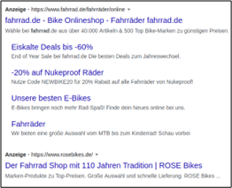 Eine voll ausgeschöpfte Google Ads Anzeige nimmt mehr Platz ein und liefert mehr Informationen.